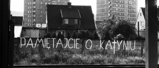 Obrazek do wydarzenia Uciekli do Mandżurii. 80 lat temu ujawniono Katyń | wystawa plenerowa